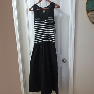 Taylor Black & White Striped Sleeveless Maxi Dress w/ Pocket